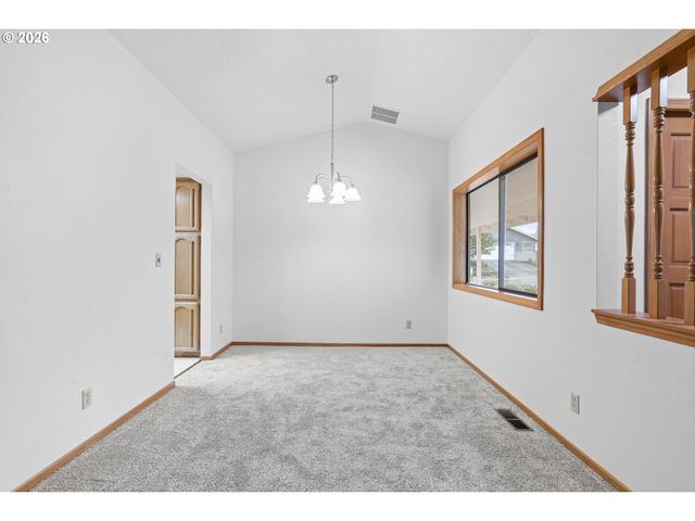 1669 NUT TREE Dr Nw, Salem, OR 97304