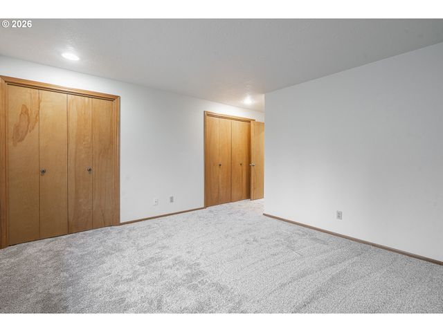 1669 NUT TREE Dr Nw, Salem, OR 97304