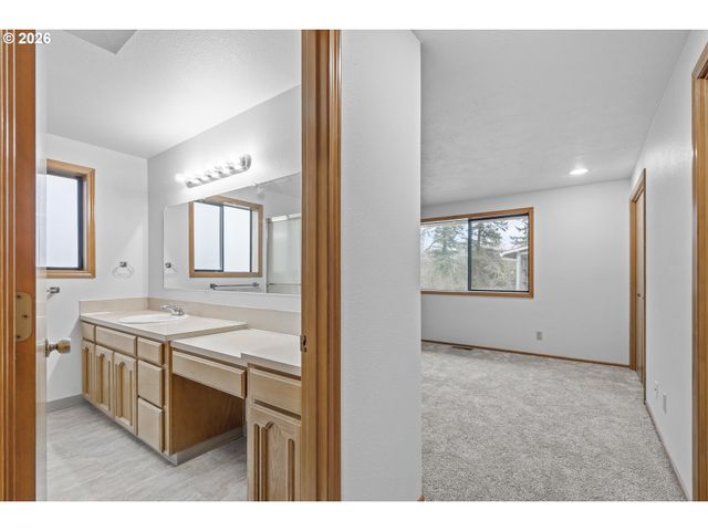 1669 NUT TREE Dr Nw, Salem, OR 97304