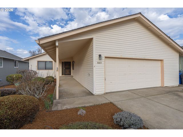 1669 NUT TREE Dr Nw, Salem, OR 97304