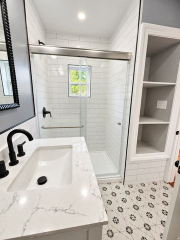40 Pine Ave, Brockton, MA 02302