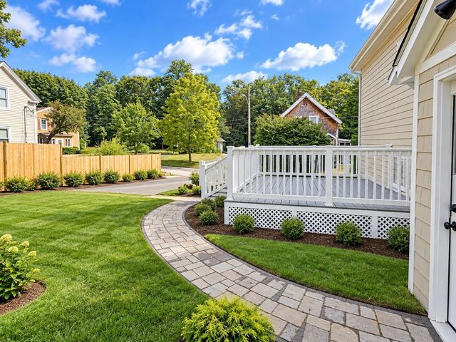 40 Pine Ave, Brockton, MA 02302