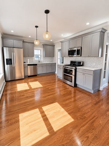 40 Pine Ave, Brockton, MA 02302