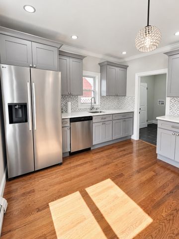 40 Pine Ave, Brockton, MA 02302