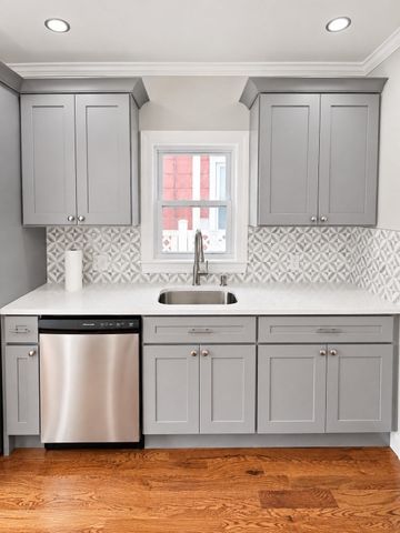 40 Pine Ave, Brockton, MA 02302
