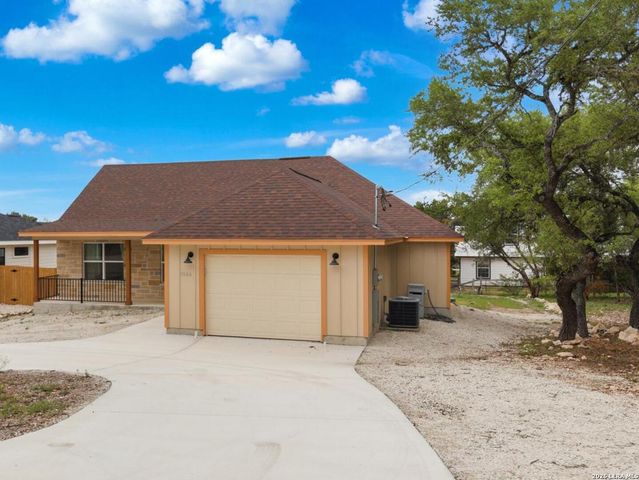 1544 Rimrock Cove, Spring Branch, TX 78070