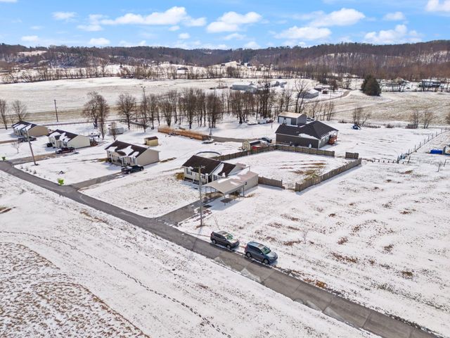 298 Smith Brewer Road, London, KY 40744