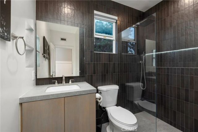 19531 Peninsula, Huntington Beach, CA 92648