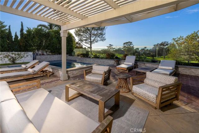 19531 Peninsula, Huntington Beach, CA 92648