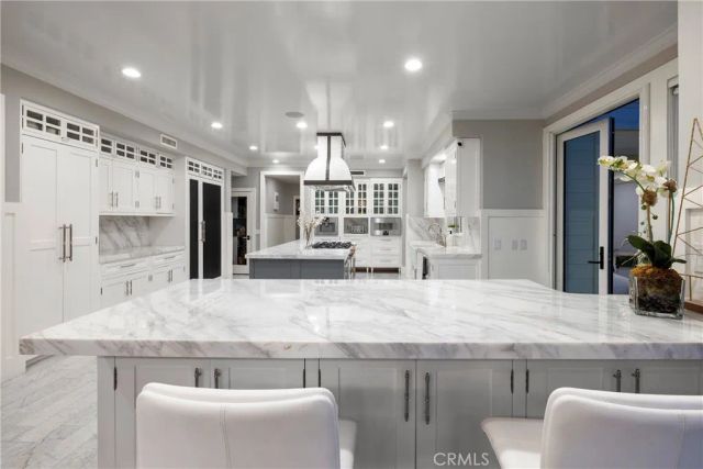 19531 Peninsula, Huntington Beach, CA 92648