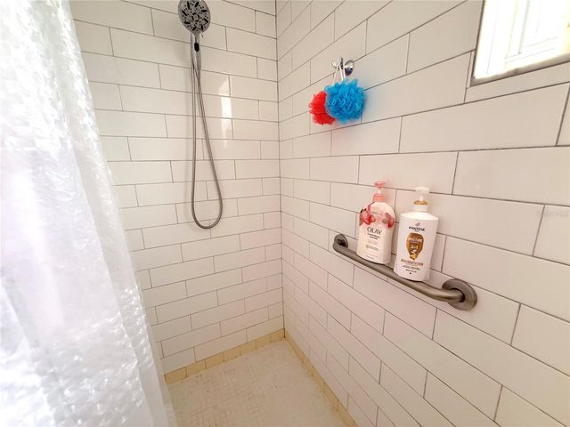 8014 CASUARINA DRIVE, Port Richey, FL 34668