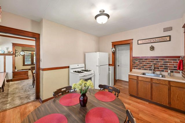 3614 W Rogers STREET, Milwaukee, WI 53215