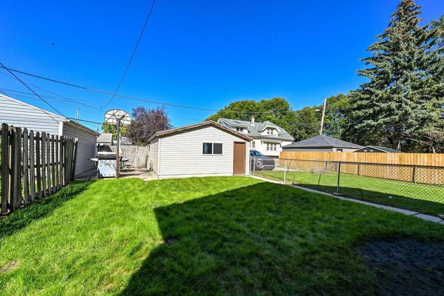 3614 W Rogers STREET, Milwaukee, WI 53215