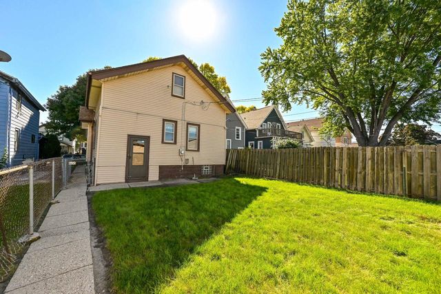 3614 W Rogers STREET, Milwaukee, WI 53215