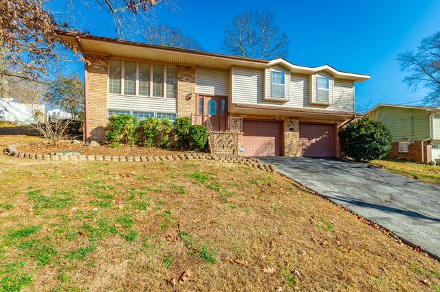 909 Spurling Drive, Hixson, TN 37343