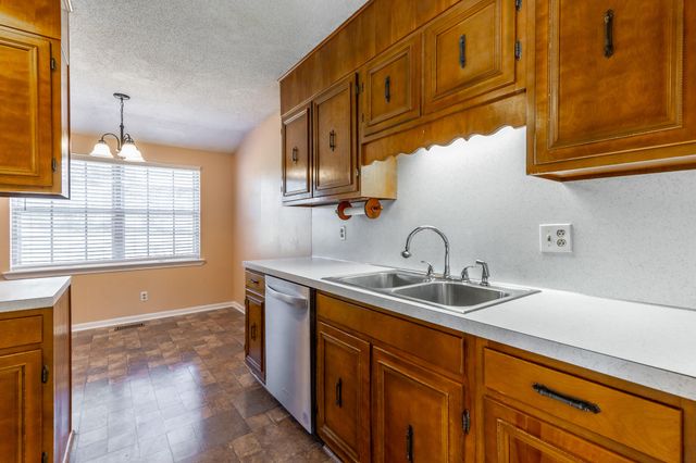 909 Spurling Drive, Hixson, TN 37343