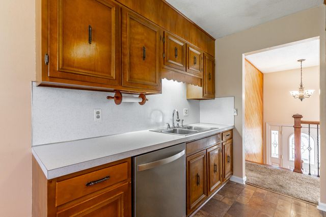 909 Spurling Drive, Hixson, TN 37343