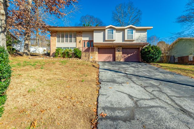 909 Spurling Drive, Hixson, TN 37343