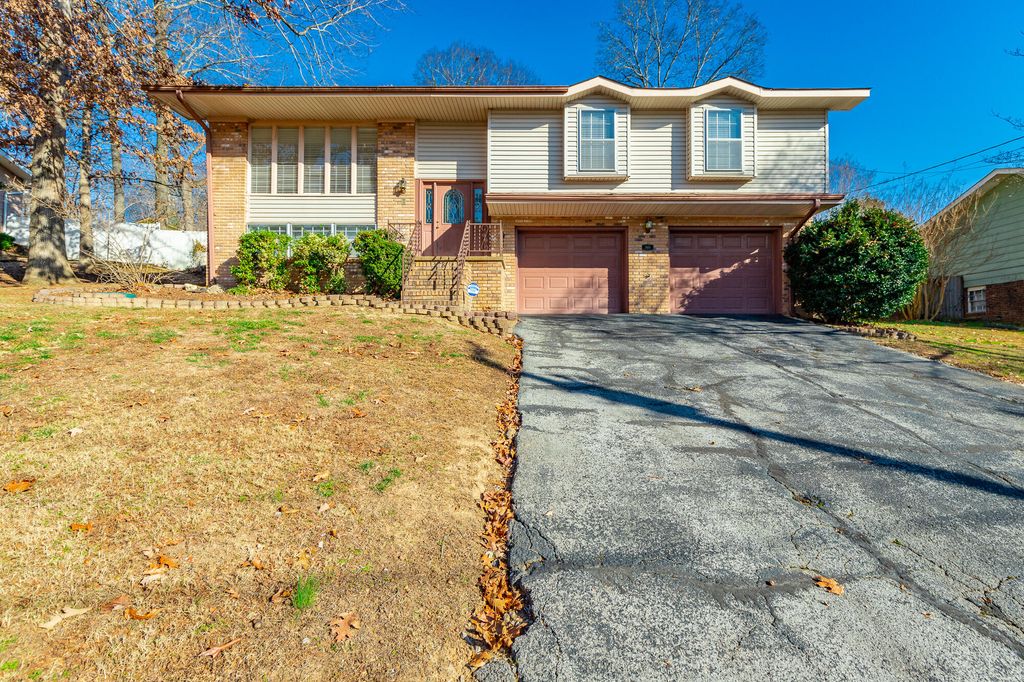 909 Spurling Drive, Hixson, TN 37343