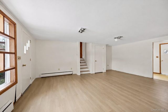 3 Anchor Road, Spring Valley, NY 10977