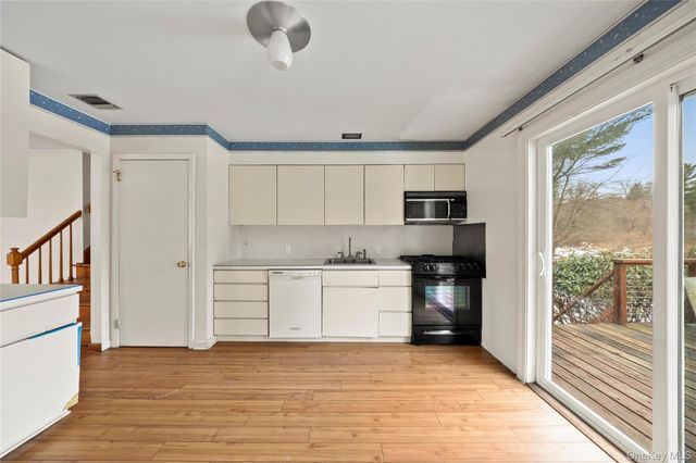 3 Anchor Road, Spring Valley, NY 10977