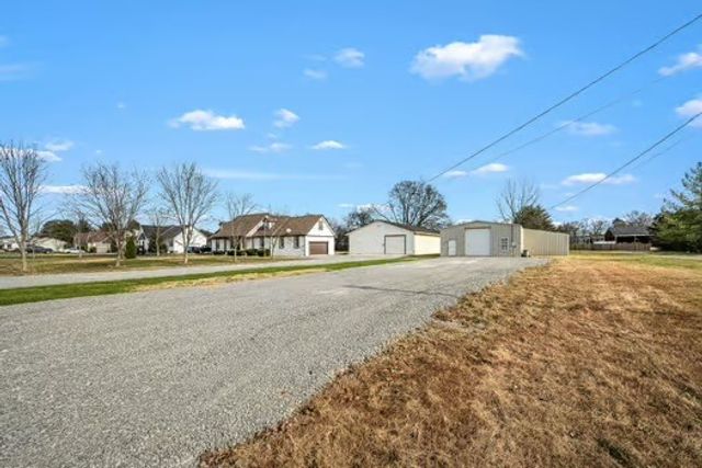 108 Rabbit Run, Bell Buckle, TN 37020