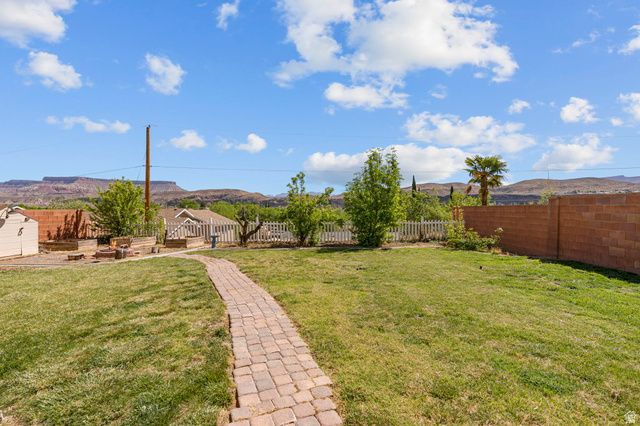 924 N 100 W, Hurricane, UT 84737