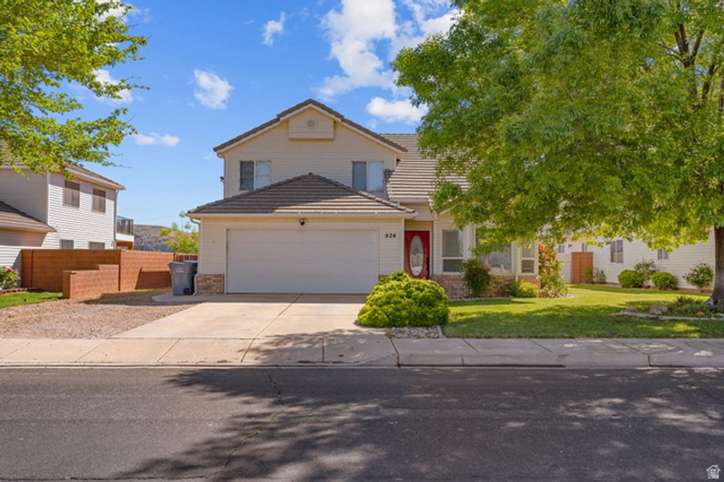 924 N 100 W, Hurricane, UT 84737