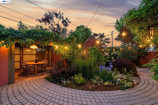 1635 High St, Alameda, CA 94501