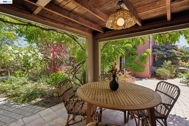 1635 High St, Alameda, CA 94501