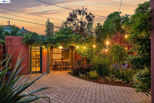 1635 High St, Alameda, CA 94501
