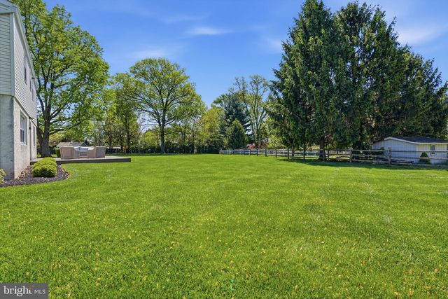 39 ERICH DR, Churchville, PA 18966