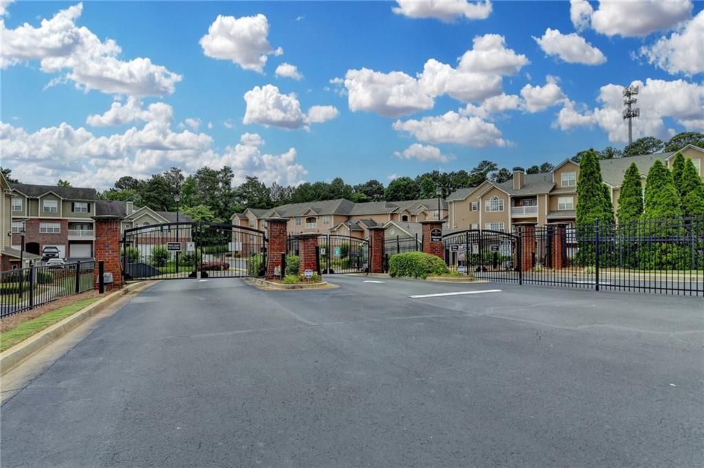 Image 27 of property listing at 3500 Sweetwater Road 522, Duluth, GA 30096