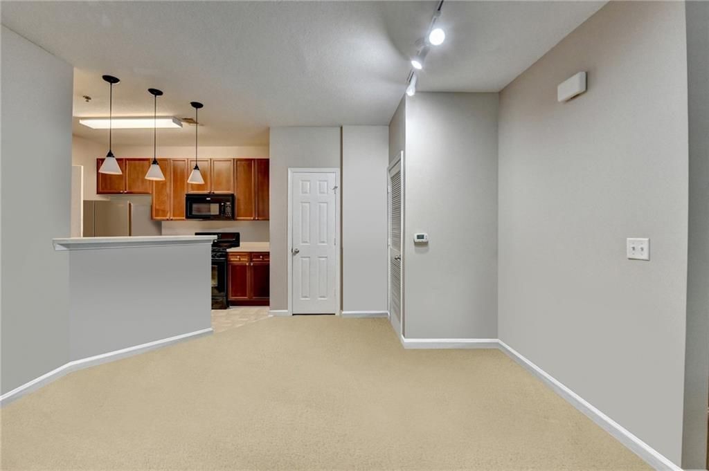 Image 8 of property listing at 3500 Sweetwater Road 522, Duluth, GA 30096