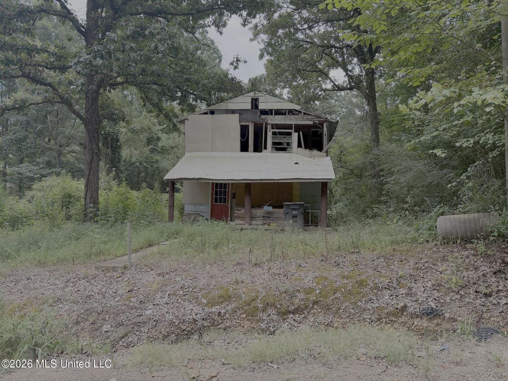 358 Poplar Drive, Senatobia, MS 38668 — exterior