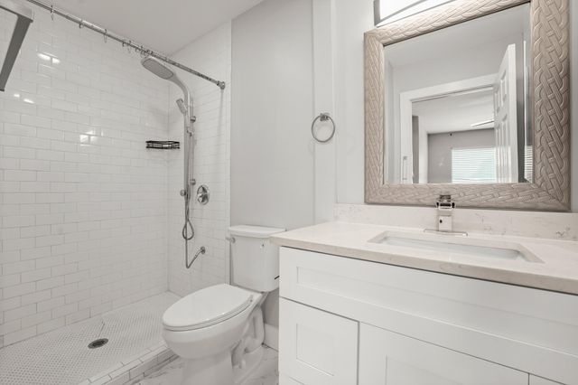 6410 Chimney Creek CIR B, Austin, TX 78723