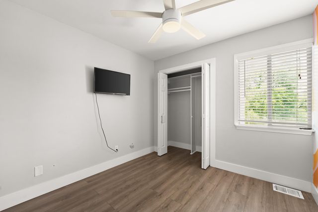 6410 Chimney Creek CIR B, Austin, TX 78723