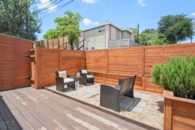 6410 Chimney Creek CIR B, Austin, TX 78723