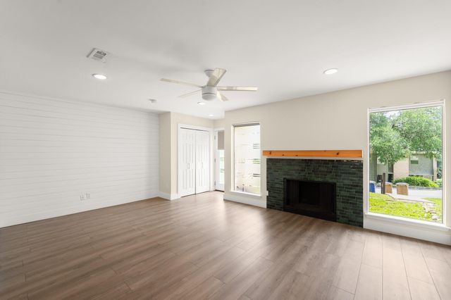 6410 Chimney Creek CIR B, Austin, TX 78723