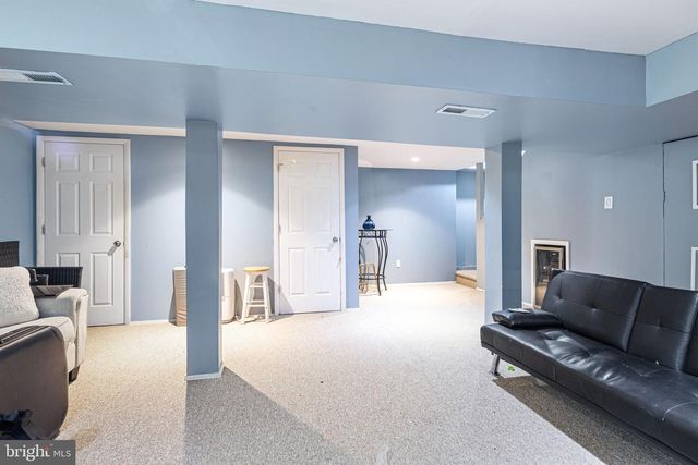 4 FAIRWAY BLVD, Pennsauken, NJ 08109