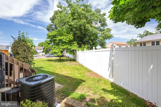 4 FAIRWAY BLVD, Pennsauken, NJ 08109