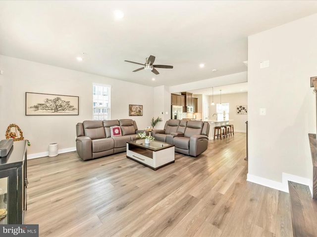 9510 NATURE TRL, Montgomery Village, MD 20886