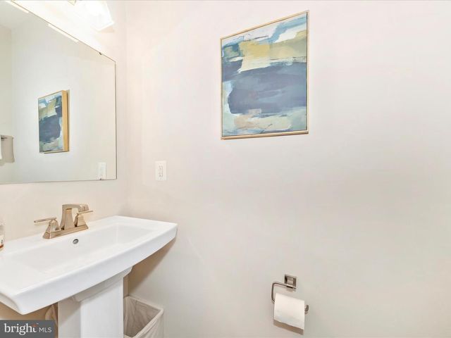 9510 NATURE TRL, Montgomery Village, MD 20886