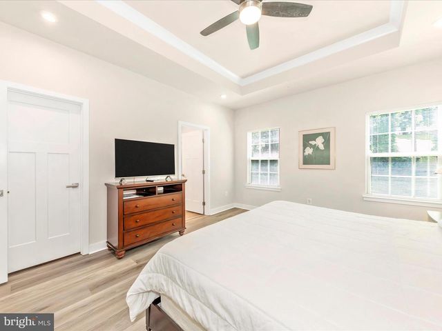 9510 NATURE TRL, Montgomery Village, MD 20886