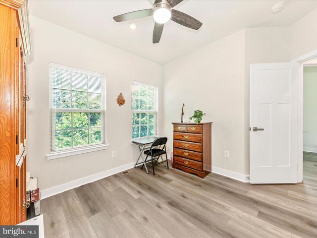 9510 NATURE TRL, Montgomery Village, MD 20886