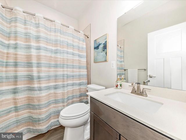 9510 NATURE TRL, Montgomery Village, MD 20886