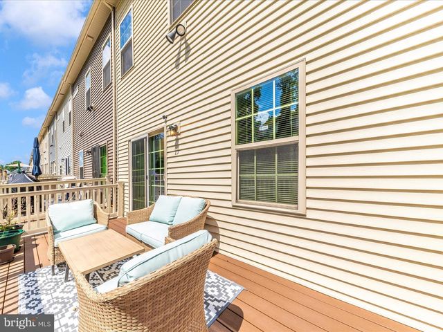 9510 NATURE TRL, Montgomery Village, MD 20886