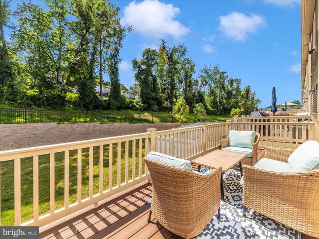 9510 NATURE TRL, Montgomery Village, MD 20886