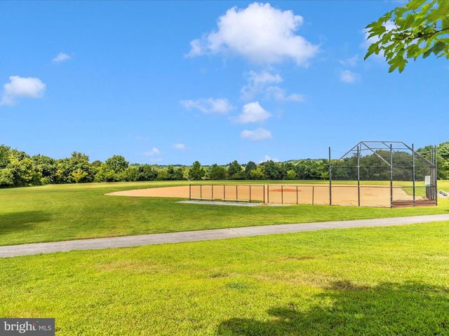 9510 NATURE TRL, Montgomery Village, MD 20886