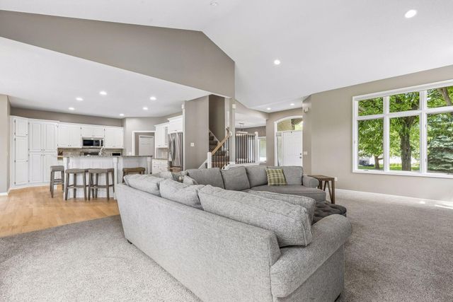 9009 Zanzibar Lane N, Maple Grove, MN 55311